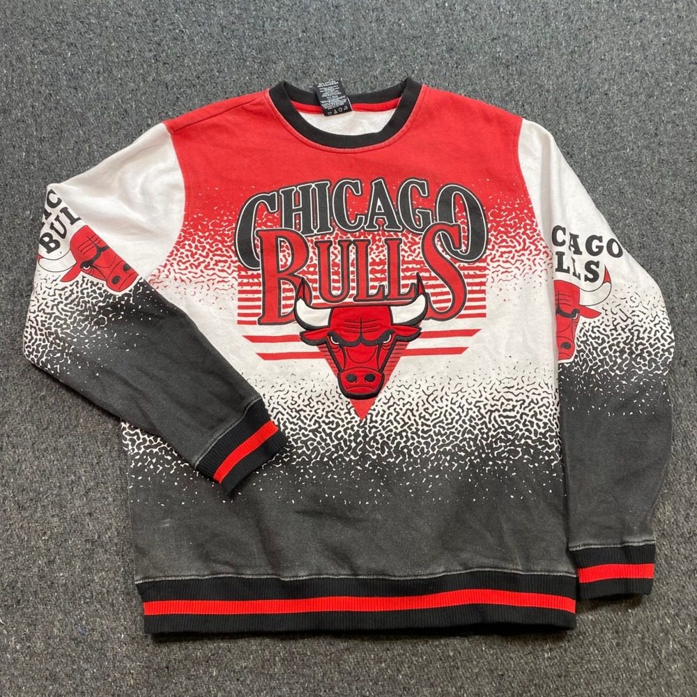 UNK Chicago Bulls Sweatshirt Sz L Mens Red Streetwear Gradient Splatter Logo